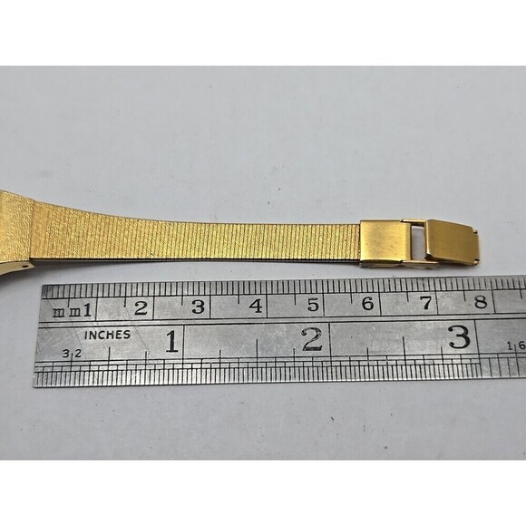 Citizen Quartz 2030 Gold Plated Textured Bracelet Ladies Watch New Battery - Picture 8 of 10